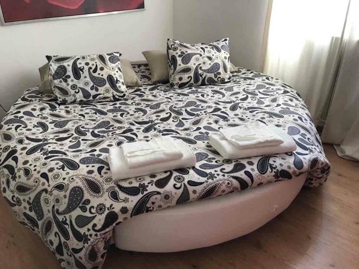 דירות רומא Splendido Attico' La Casa Di Costantino מראה חיצוני תמונה